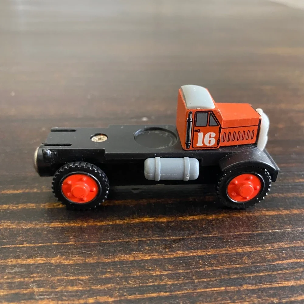 Thomas & Friends Wooden Railway Monty Dump‎ Truck No Flatbed Orange No 16  2006